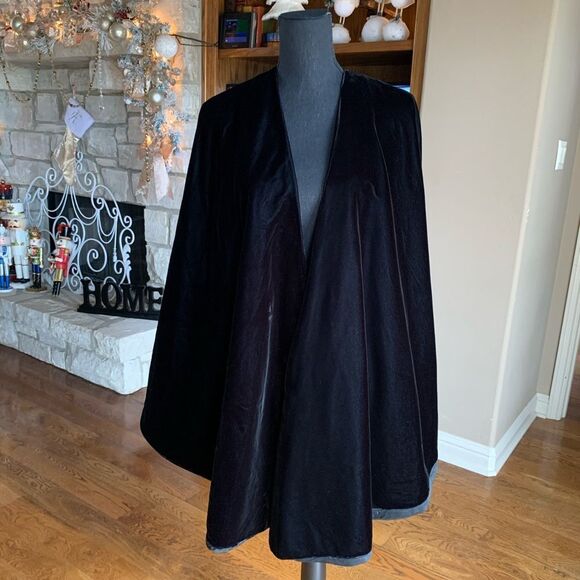 Dave & Johnny Vintage Black Gothic Open Wrap - Picture 2 of 12
